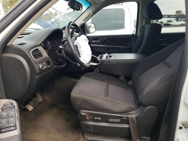 2010 Chevrolet Suburban C1500  LS