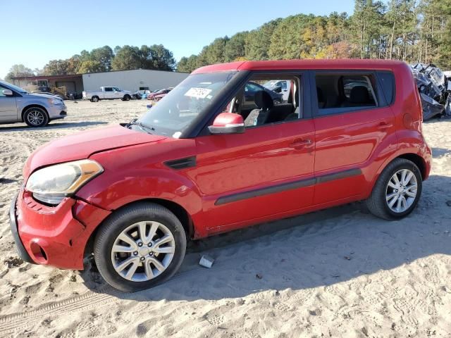 2013 KIA Soul +