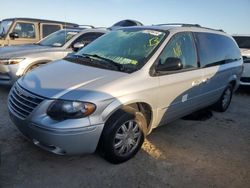 2005 Chrysler Town & Country Touring en venta en Riverview, FL