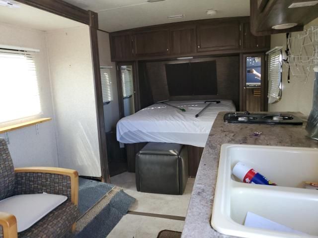 2018 Coachmen Apex Ultra