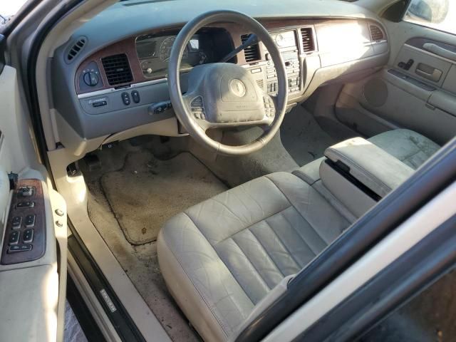 2004 Lincoln Town Car Executive