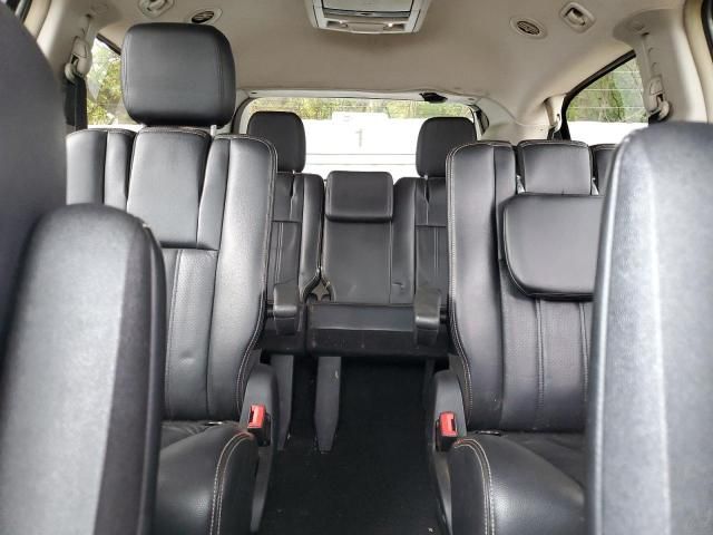 2016 Dodge Grand Caravan Crew