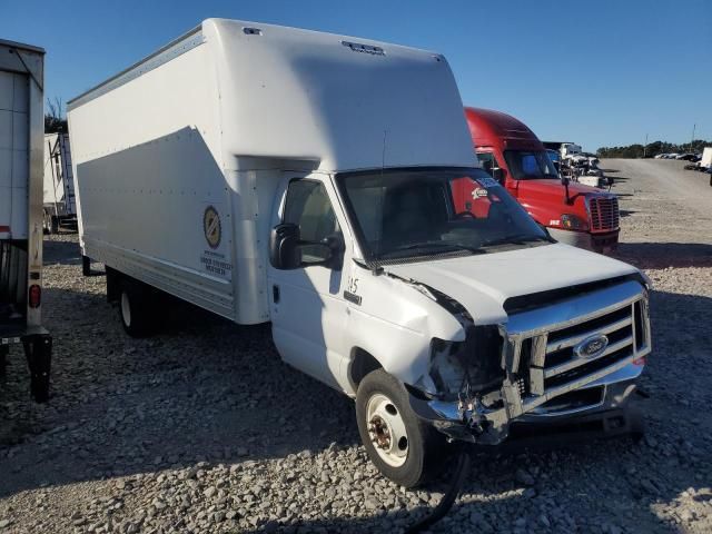 2019 Ford Econoline E350 Super Duty Cutaway Van