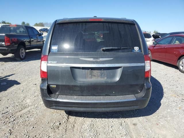 2012 Chrysler Town & Country Touring