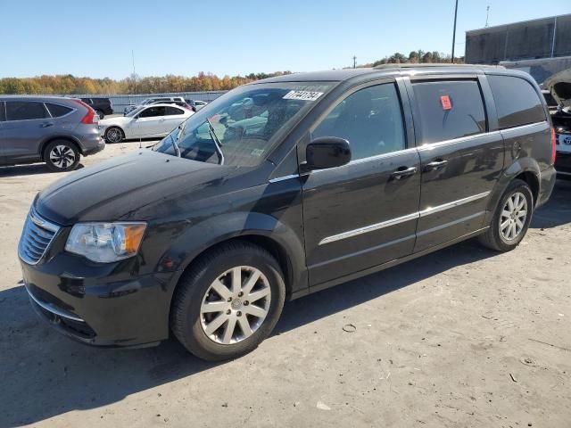 2016 Chrysler Town & Country Touring