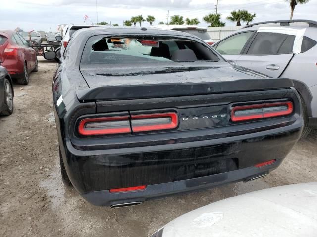 2018 Dodge Challenger SXT