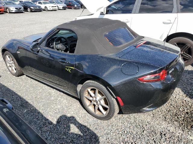 2016 Mazda MX-5 Miata Sport