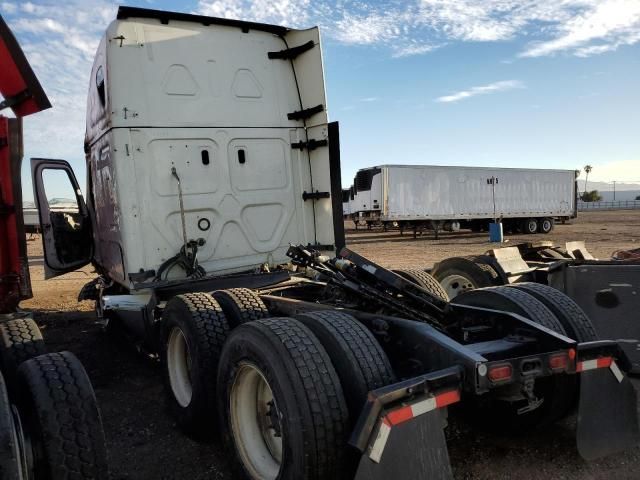 2022 Freightliner Cascadia 126