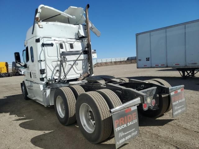 2016 Freightliner Cascadia 125