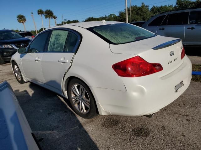 2015 Infiniti Q40