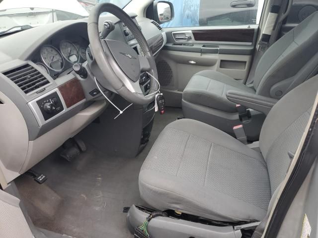 2010 Chrysler Town & Country Touring