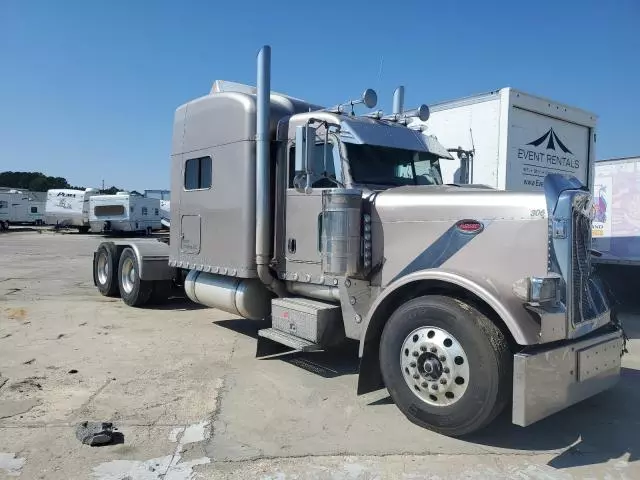 2006 Peterbilt 379