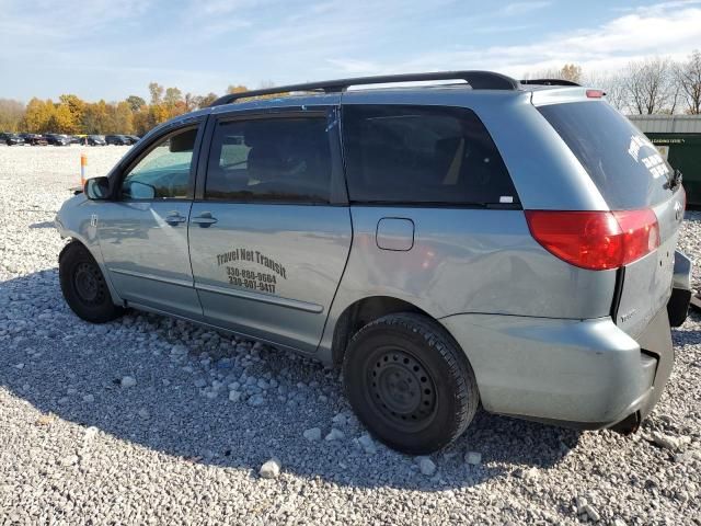 2010 Toyota Sienna CE