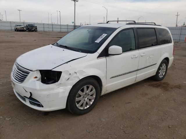 2016 Chrysler Town & Country Touring