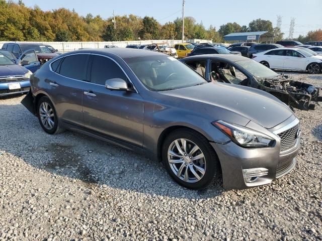 2017 Infiniti Q70 3.7