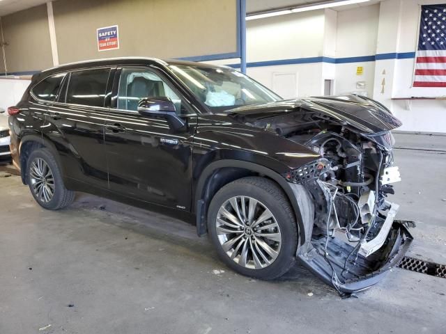 2020 Toyota Highlander Hybrid Platinum