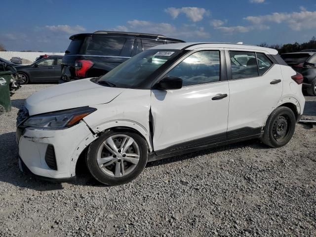 2021 Nissan Kicks S