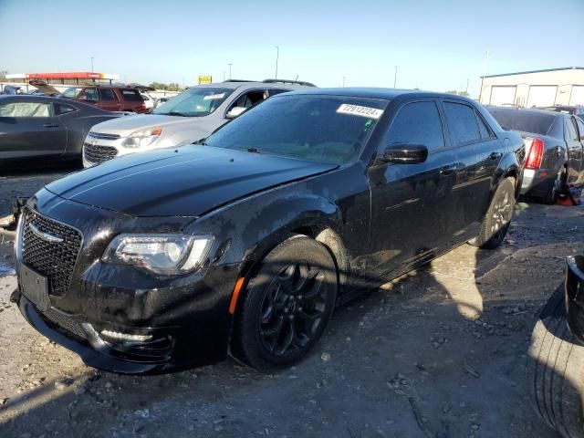 2019 Chrysler 300 S