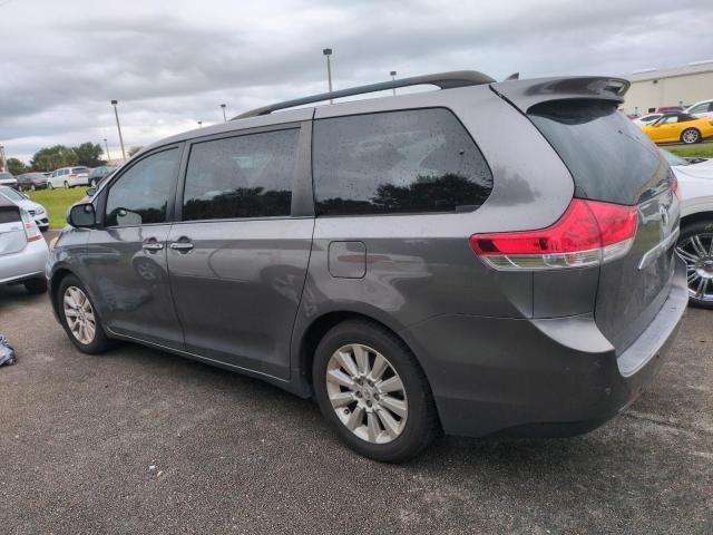 2011 Toyota Sienna XLE