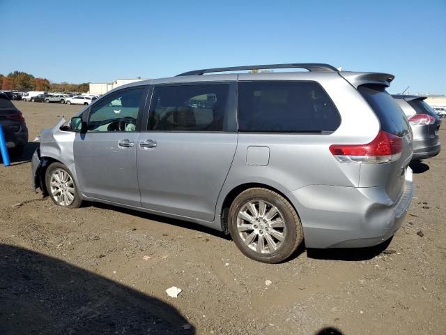 2013 Toyota Sienna XLE