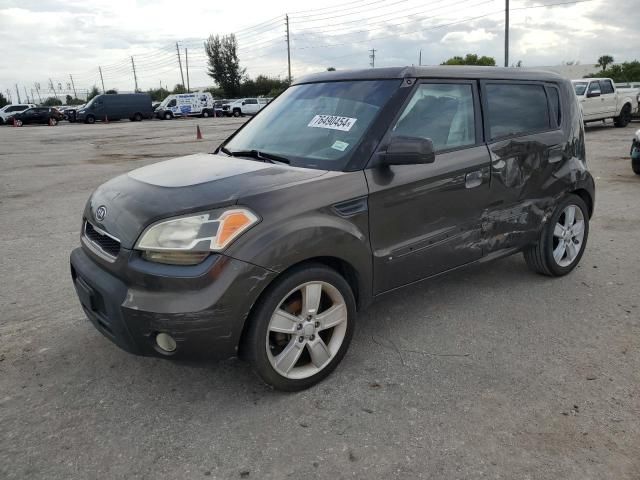 2010 KIA Soul +