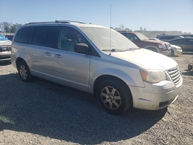 2010 Chrysler Town & Country LX