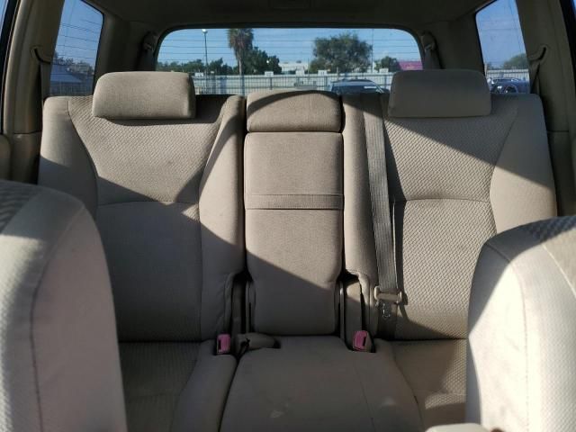 2004 Toyota Highlander Base