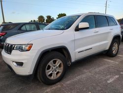 Carros dañados por inundaciones a la venta en subasta: 2017 Jeep Grand Cherokee Laredo