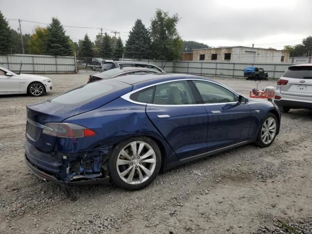 2015 Tesla Model S 70D