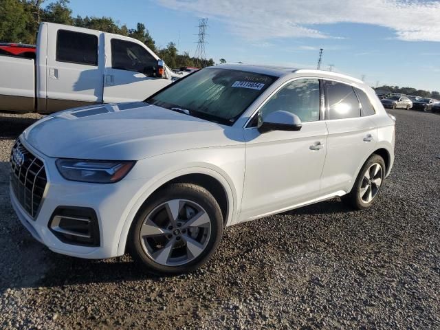 2022 Audi Q5 Premium Plus 40