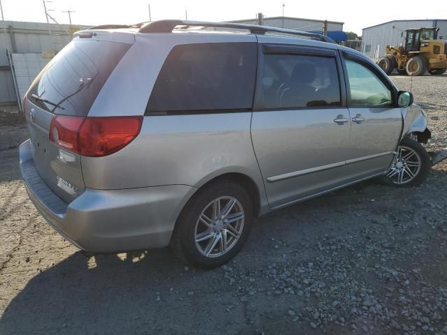 2006 Toyota Sienna LE