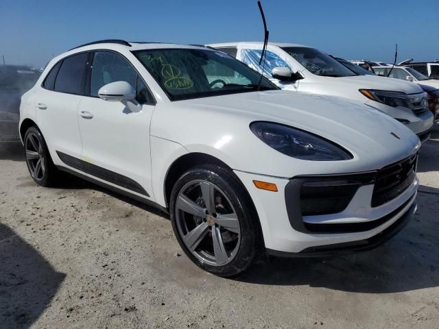 2024 Porsche Macan Base