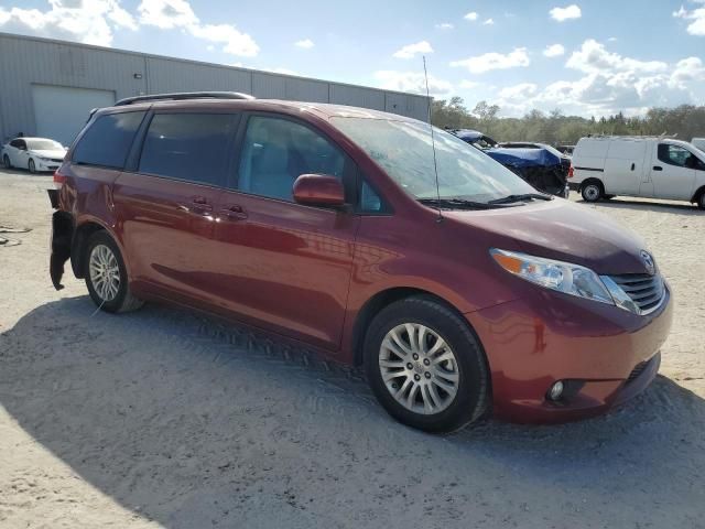 2012 Toyota Sienna XLE