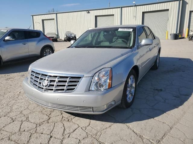 2010 Cadillac DTS Luxury Collection