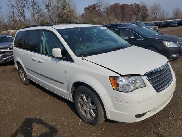 2009 Chrysler Town & Country Touring