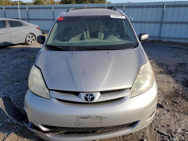 2006 Toyota Sienna LE