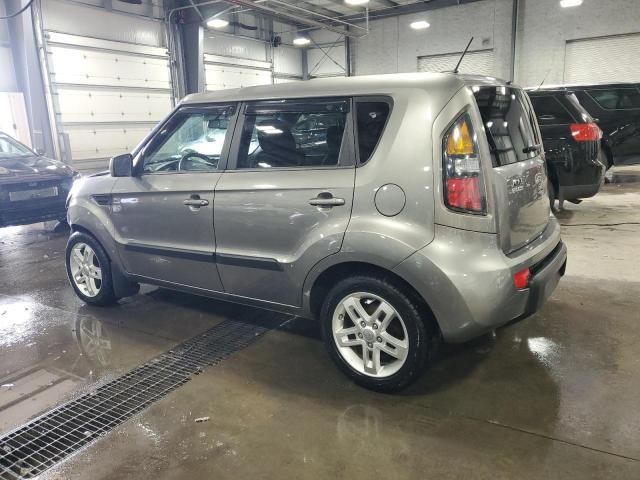 2011 KIA Soul +