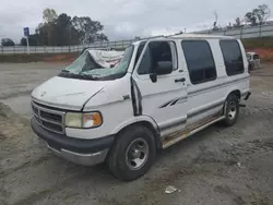 Carros salvage a la venta en subasta: 1995 Dodge RAM Van B2500