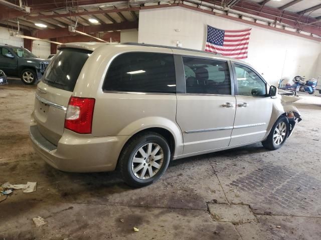 2016 Chrysler Town & Country Touring