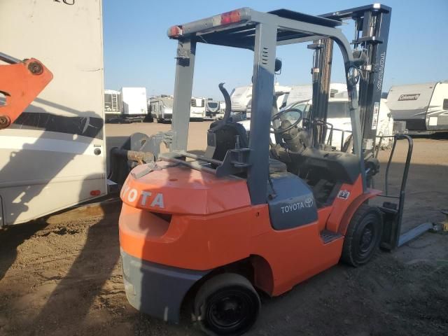 2014 Toyota Fork Lift