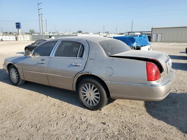 2003 Lincoln Town Car Signature