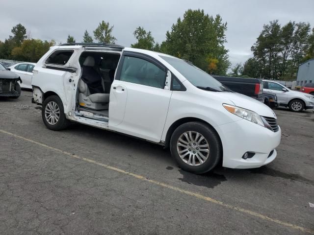 2011 Toyota Sienna XLE