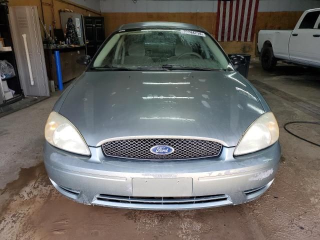 2006 Ford Taurus SE