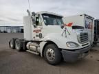 2004 Freightliner Conventional Columbia