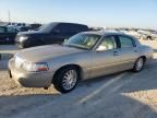 2004 Lincoln Town Car Executive