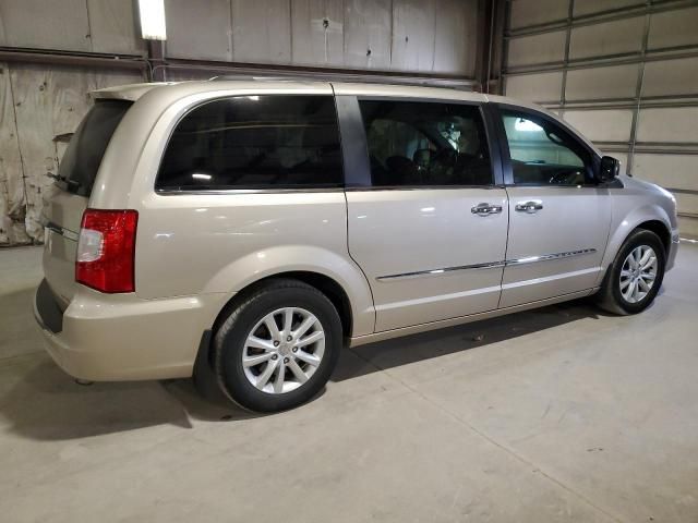 2015 Chrysler Town & Country Limited Platinum