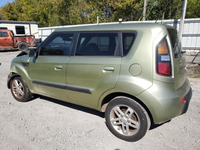 2010 KIA Soul +