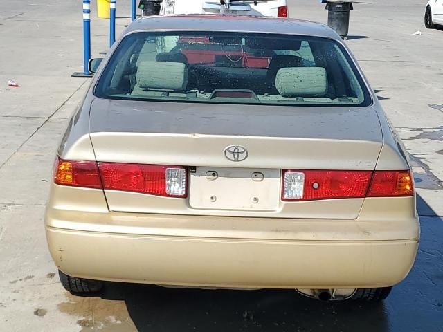 2000 Toyota Camry LE