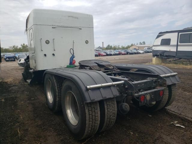 2004 Kenworth Construction T800