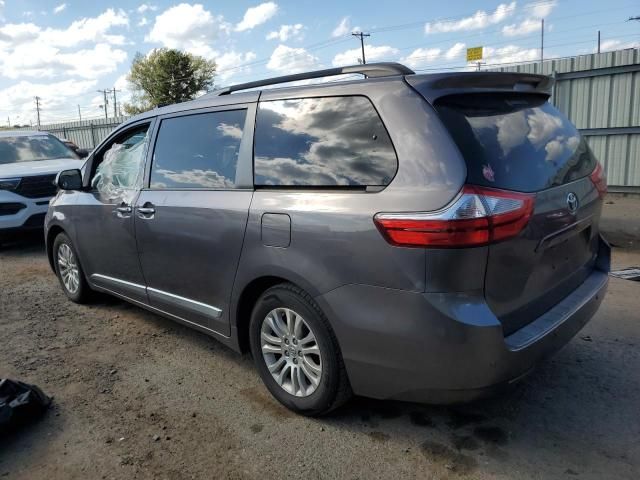 2015 Toyota Sienna XLE